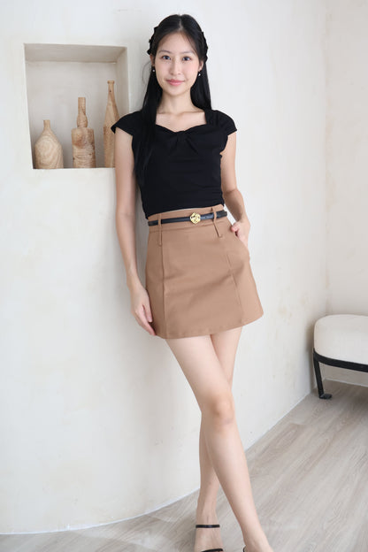 Noah Rose Belted Skorts In Brown