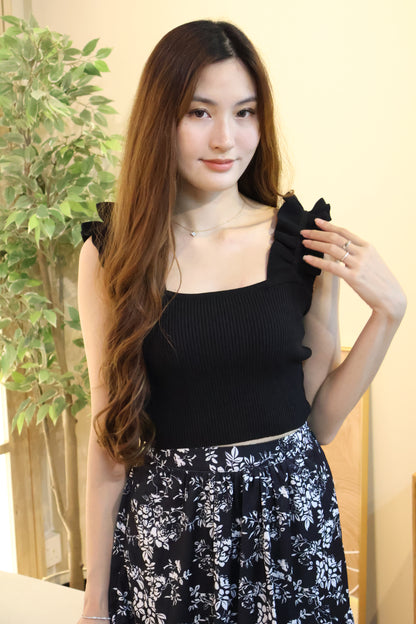 Myra Ruffles Ribbed Top In Black