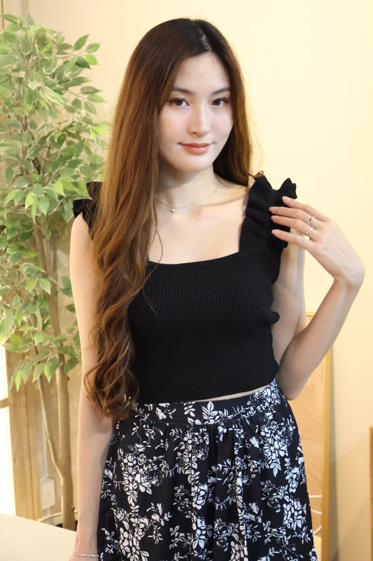 Myra Ruffles Ribbed Top In Black