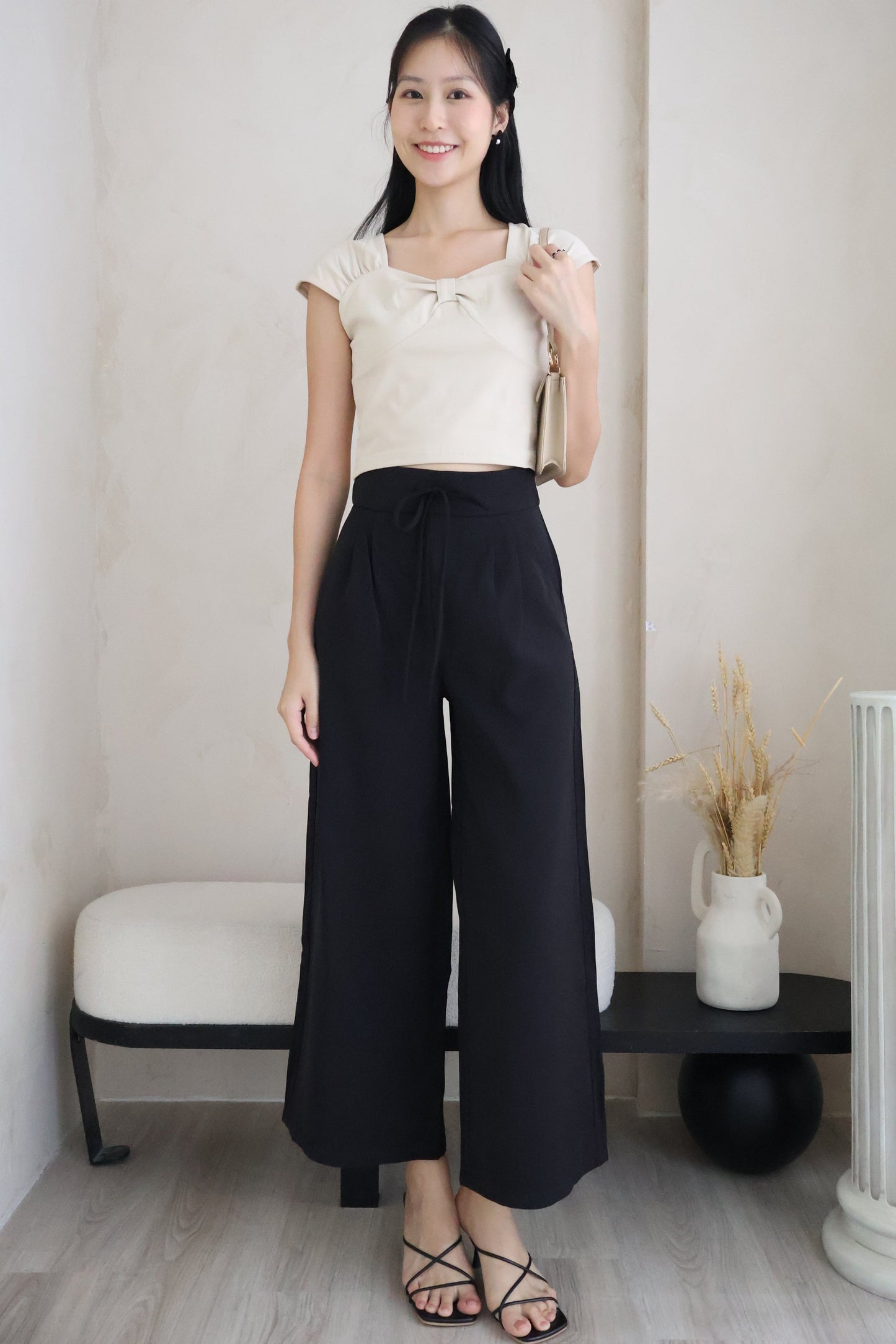 Laura Ribbon Tie Front Flare Pants In Black