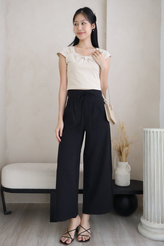 Laura Ribbon Tie Front Flare Pants In Black