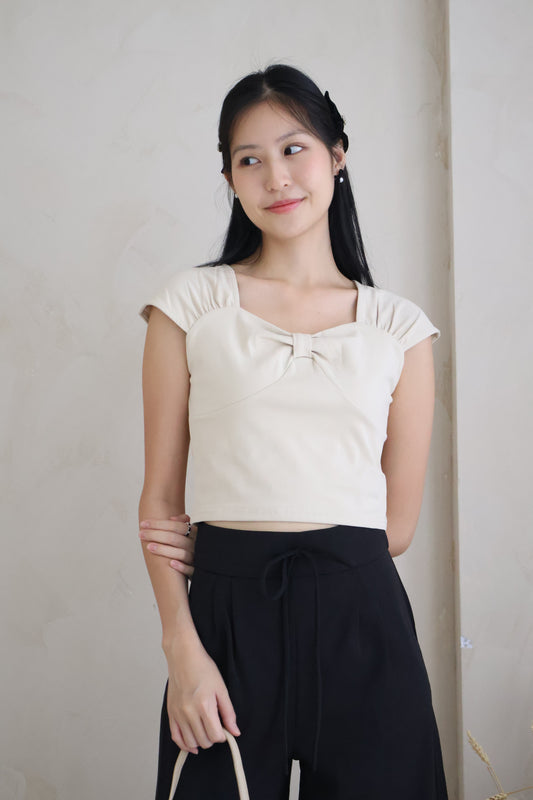 Sonia Sweetheart Bow Top In Oat