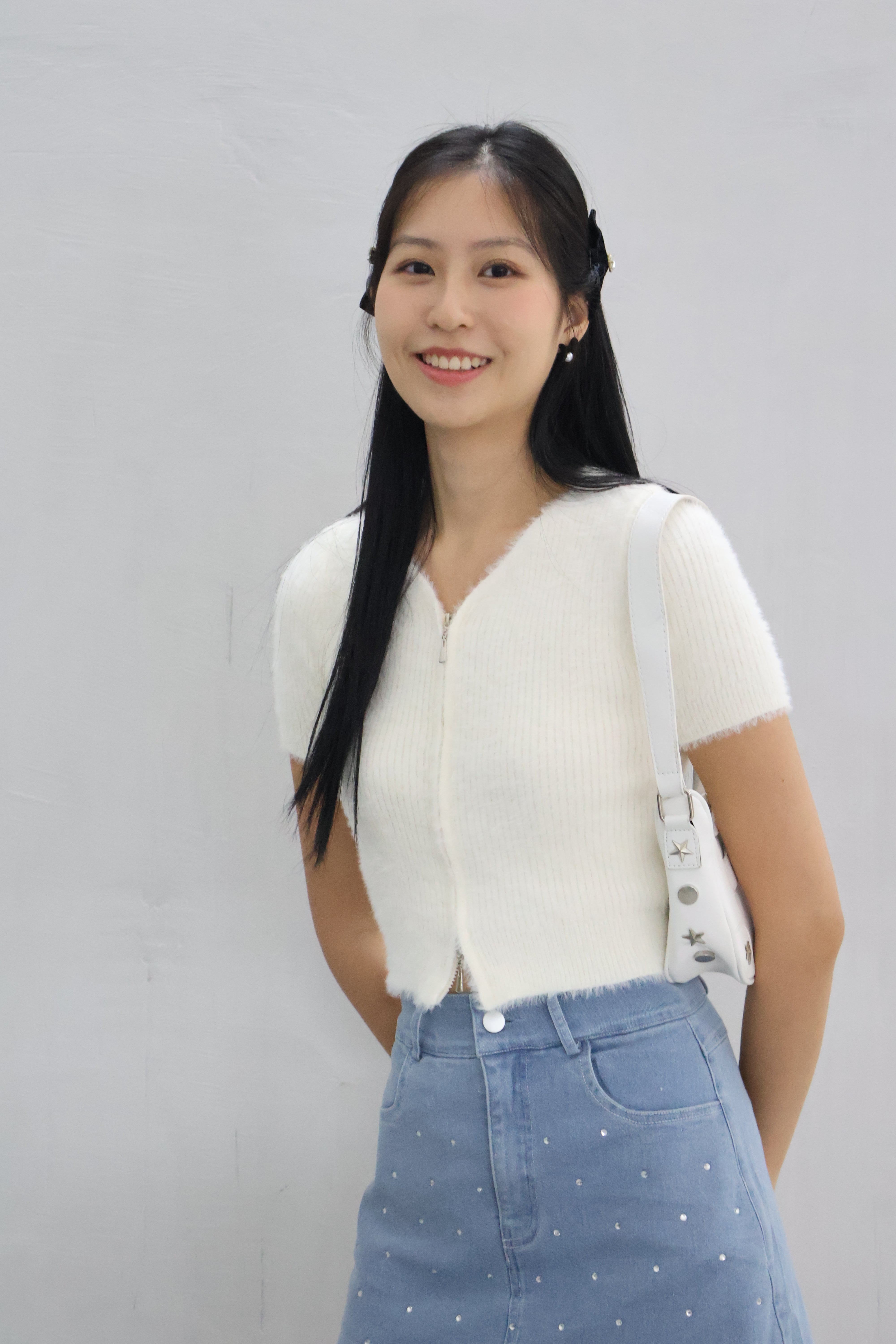 Kira Furry Double Zip Top In White – AveryDay