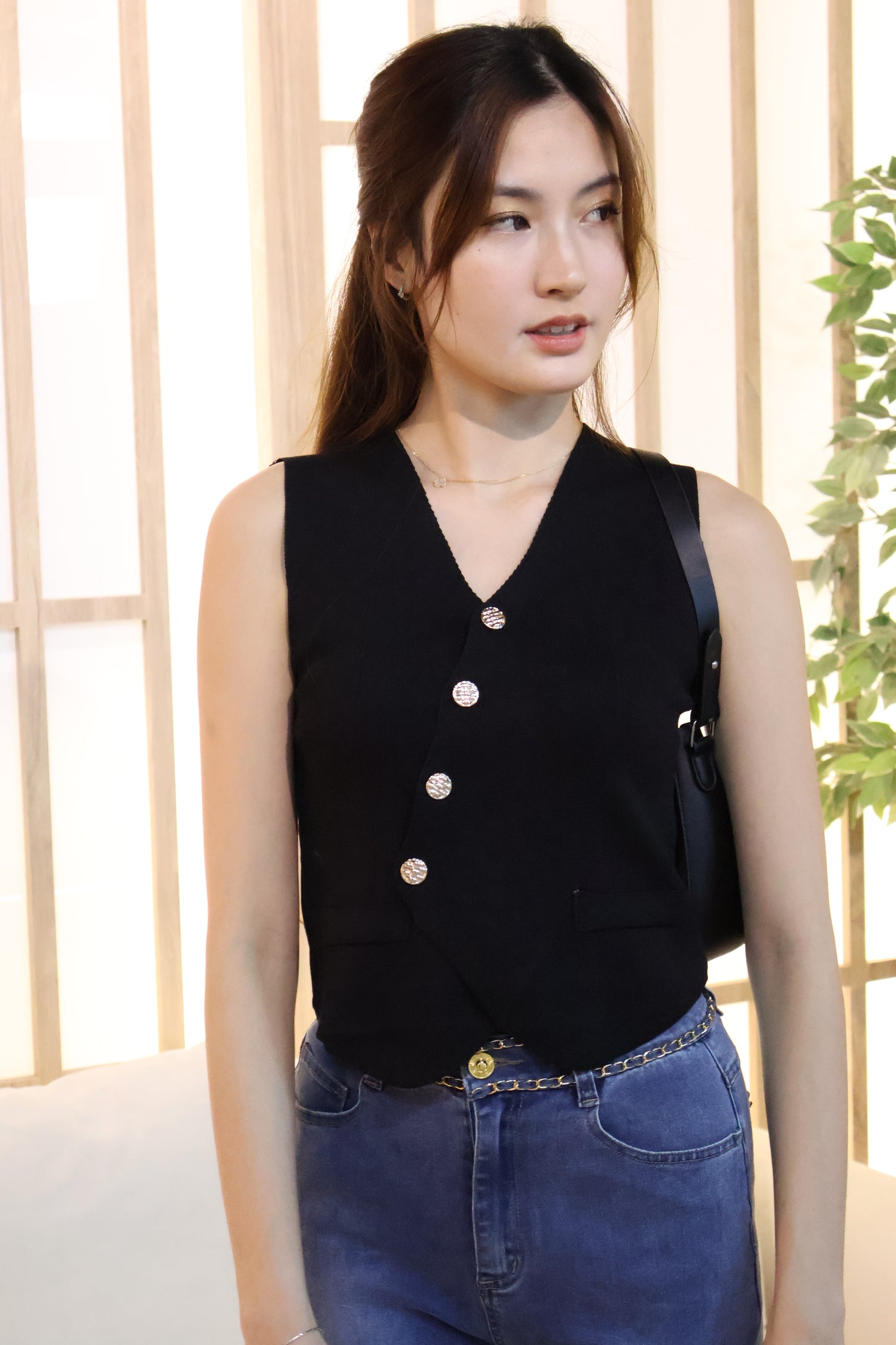 Sandrick Button Knit Vest Top In Black
