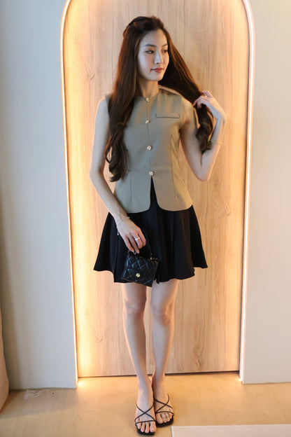 *Restocked* *Premium* Izzy Rose Gold Buttons Pleated Dress In Taupe