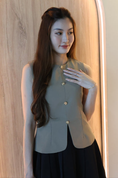 *Restocked* *Premium* Izzy Rose Gold Buttons Pleated Dress In Taupe