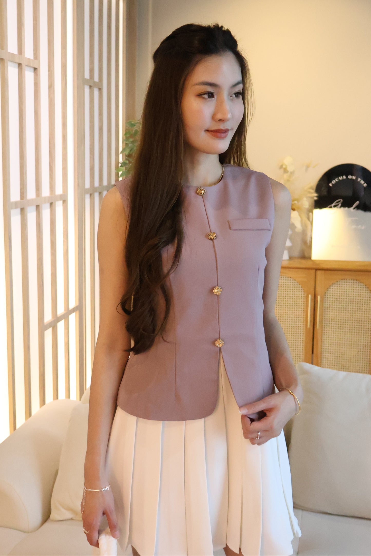 *Restocked* *Premium* Izzy Rose Gold Buttons Pleated Dress In Mulberry