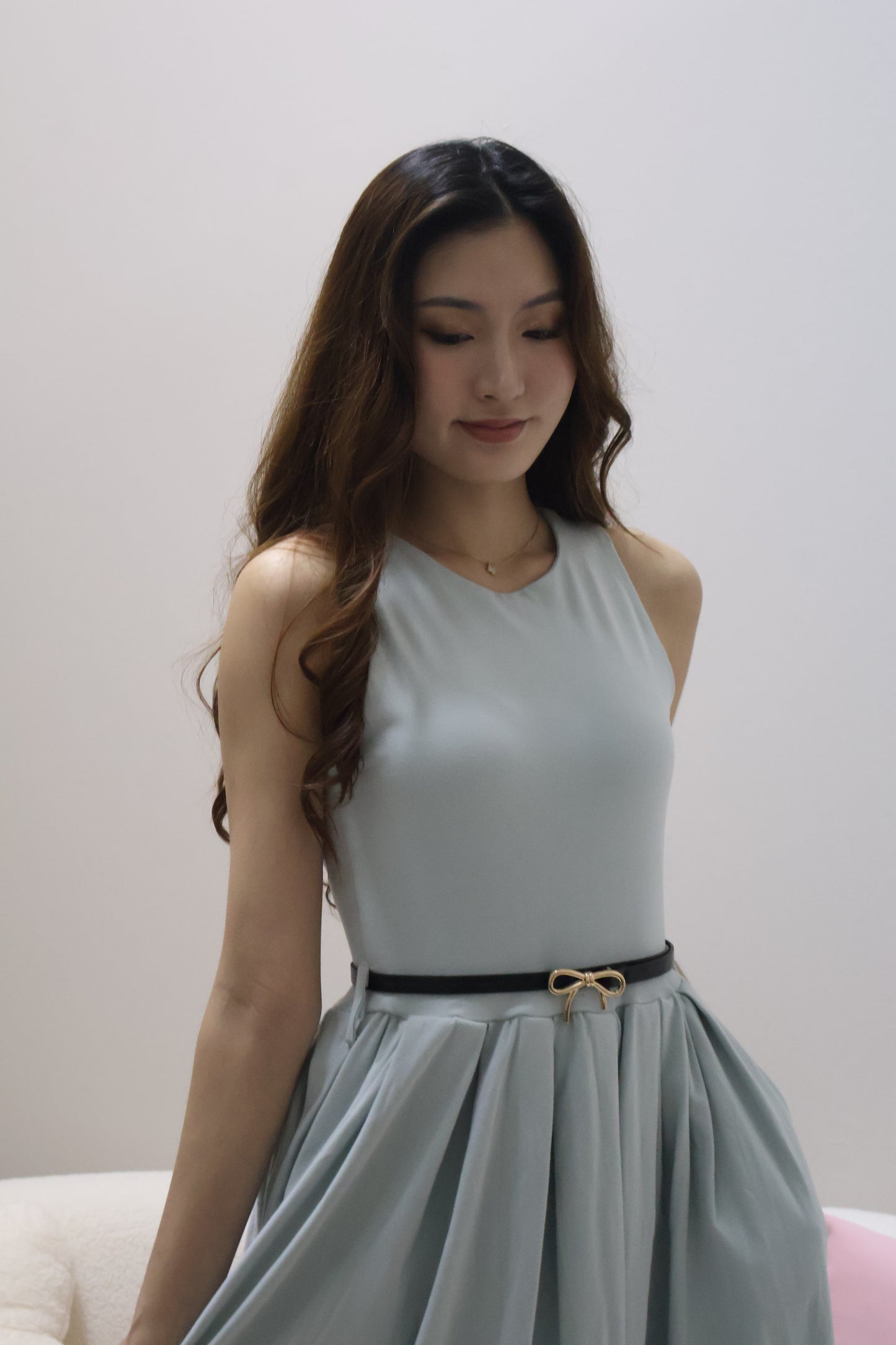 Valere Pocket Pleated Dress (With Detachable Ribbon Belt) In Blue