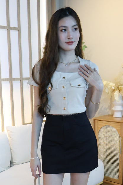 Elayn Lace Trim Skorts In Black