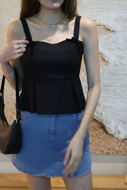 Coney Pleat Strap Top (With Detachable Ribbon Pins) In Black