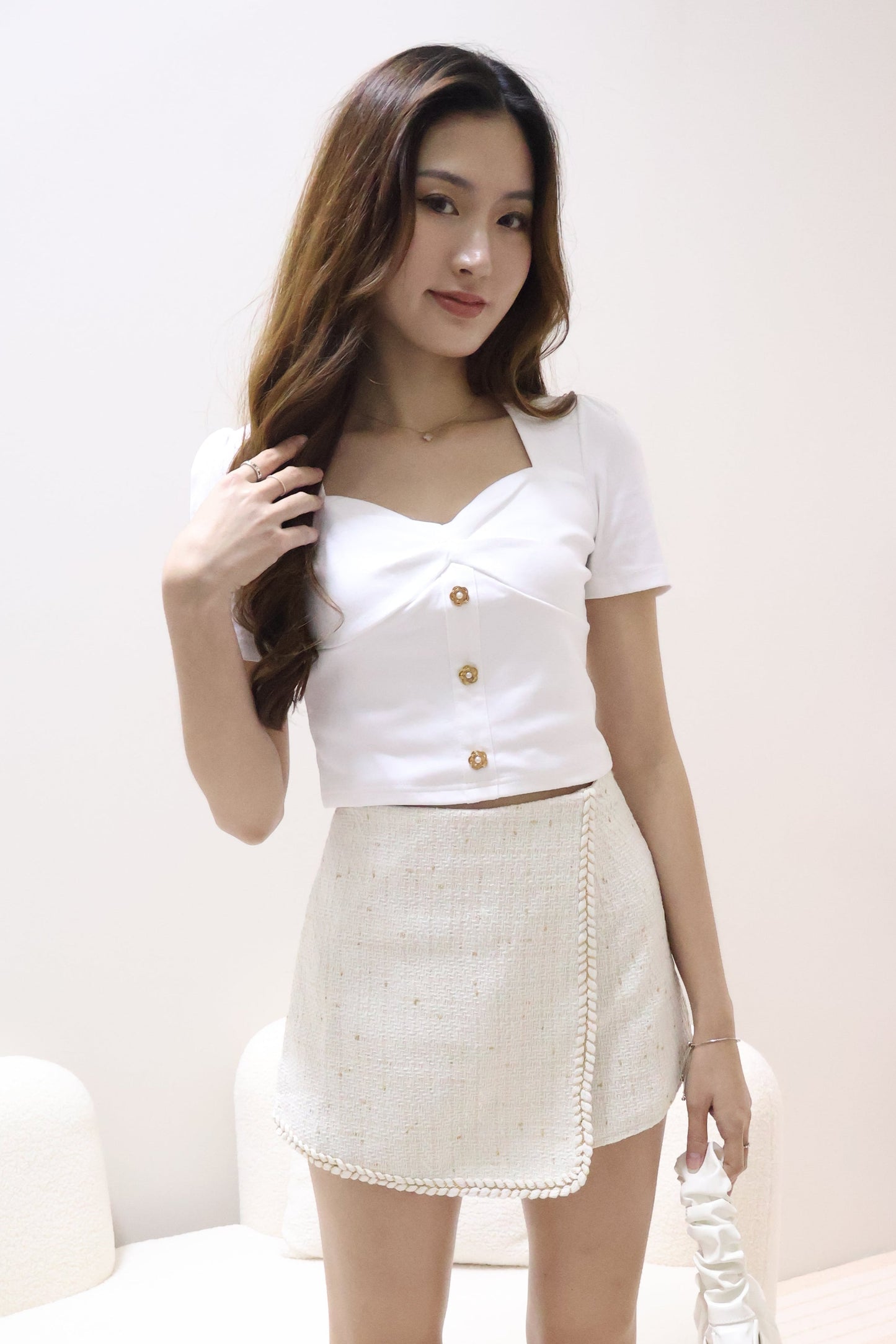 Flora Petal Buttons Sweetheart Top In White