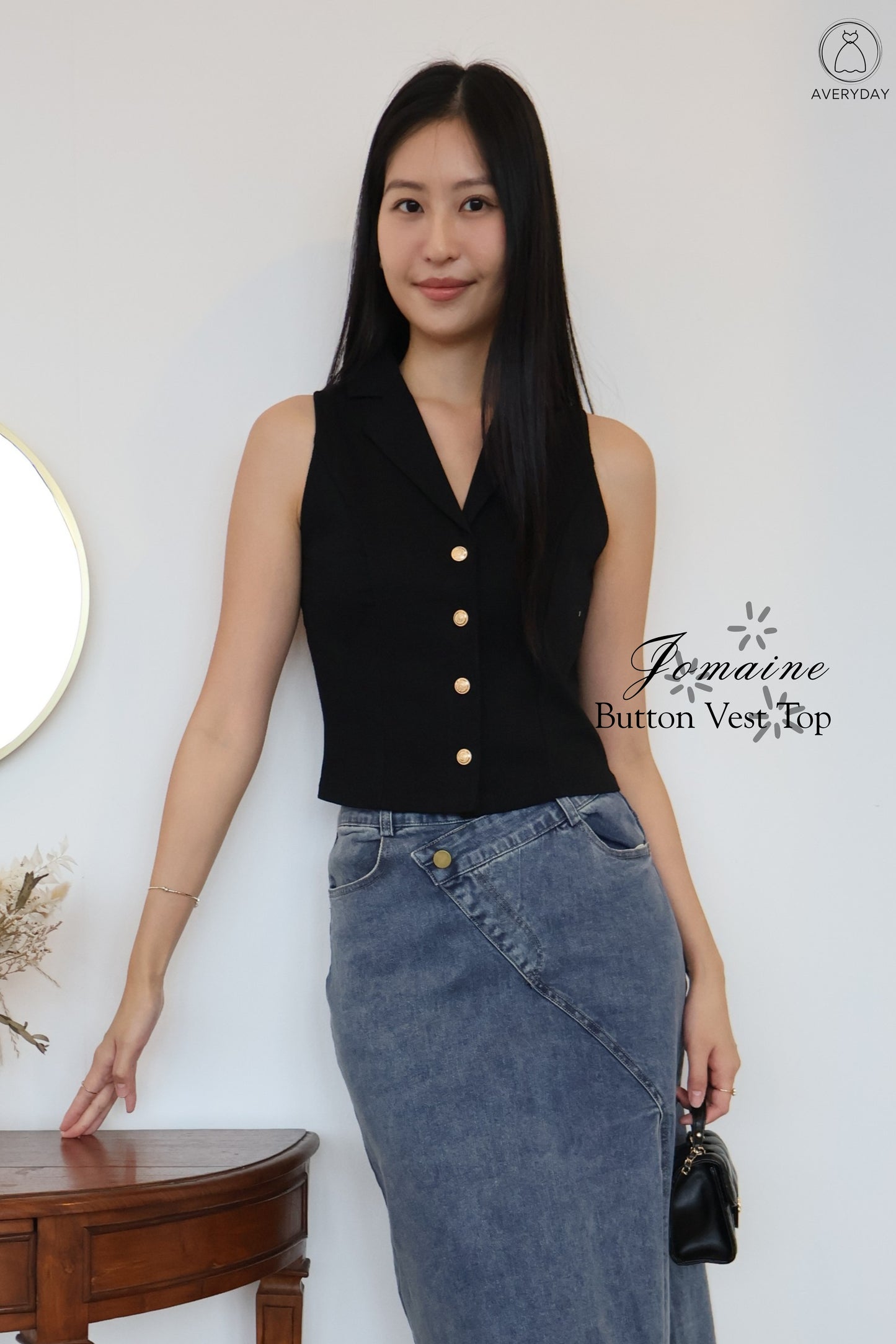 Jomaine Button Vest Top In Black