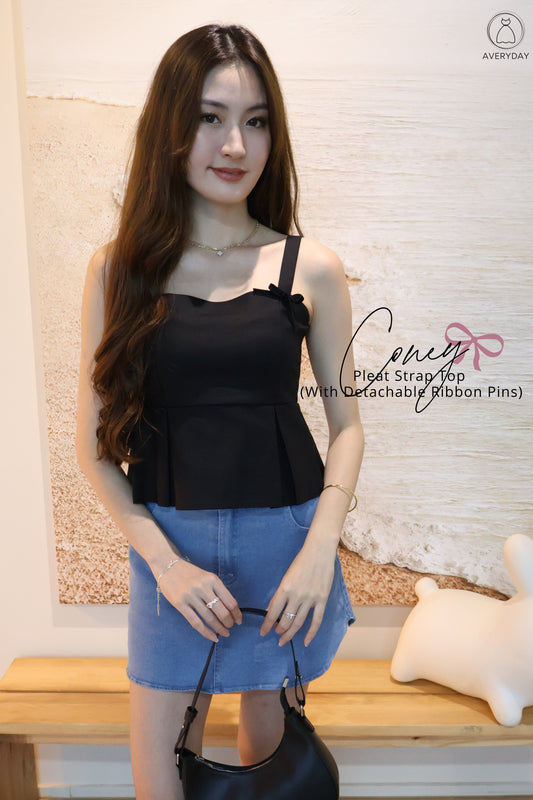 Coney Pleat Strap Top (With Detachable Ribbon Pins) In Black
