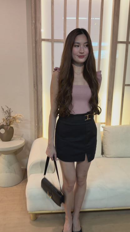 Deana Buckle Pocket Skorts In Black