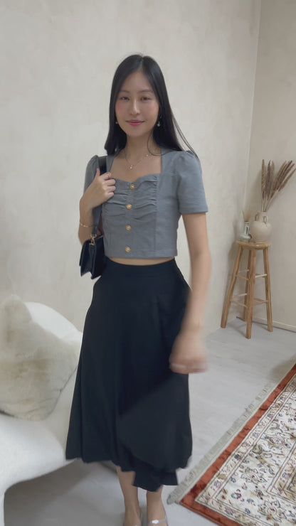 Gabriella Petal Pearl Buttons Ruched Top In Grey